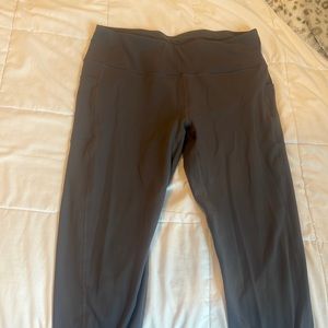 grey leggings with side pockets
